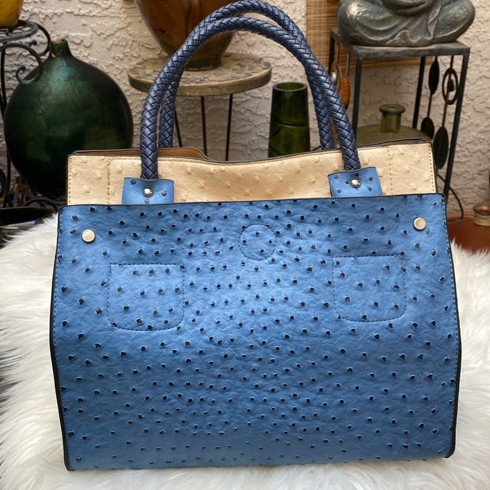 🔹🔹OSTRICH STYLE BLUE-N-TAN PURSE🔹🔹